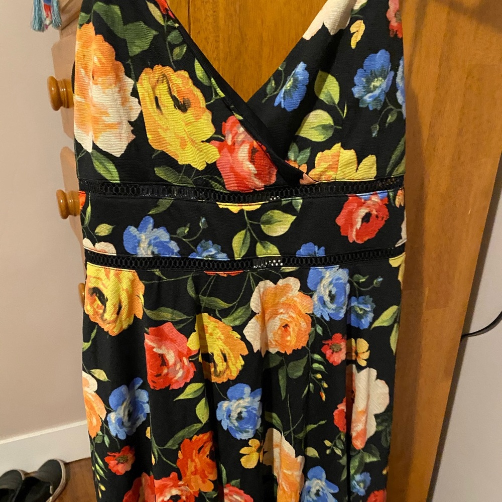 Francescas Collection Dress - Picture 3 of 3